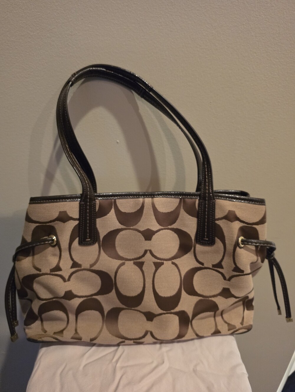 Coach - Vintage Classic Handbag - Picture 3 of 12